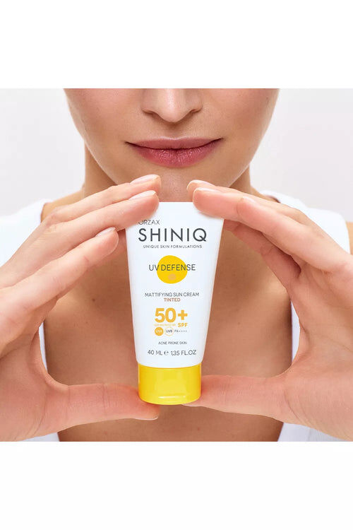 SHINIQ AKNE KARŞITI RENKLİ GÜNEŞ KORUYUCU SPF50+ 40 ML