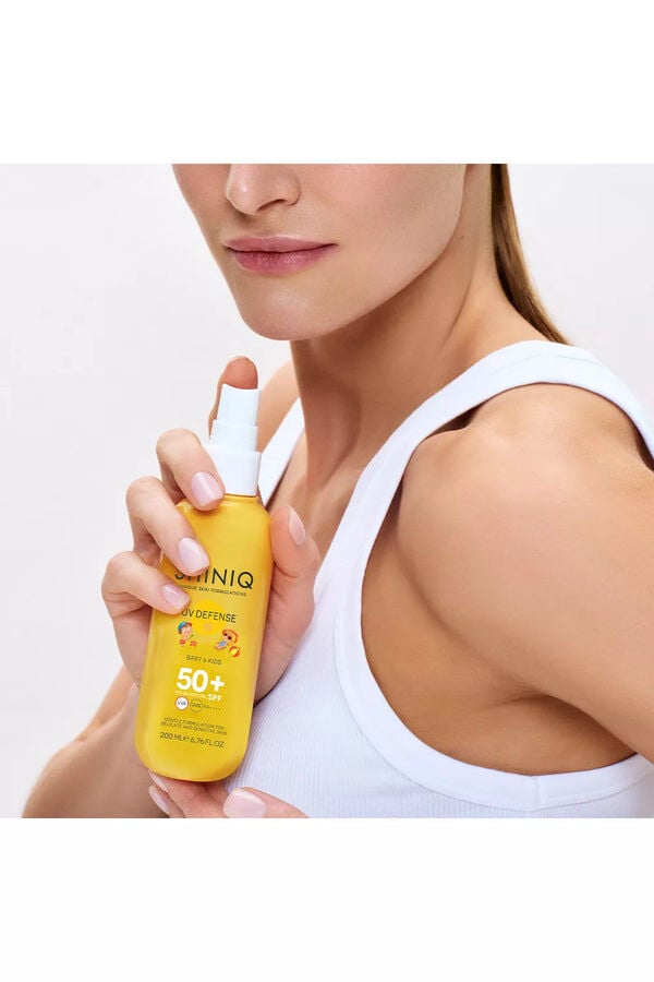SHINIQ BEBEK VE ÇOCUKLAR İÇİN GÜNEŞ KORUYUCU VÜCUT SPREYİ SPF50+ 200 ML